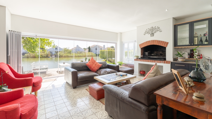 4 Bedroom Property for Sale in Val De Vie Estate Western Cape
